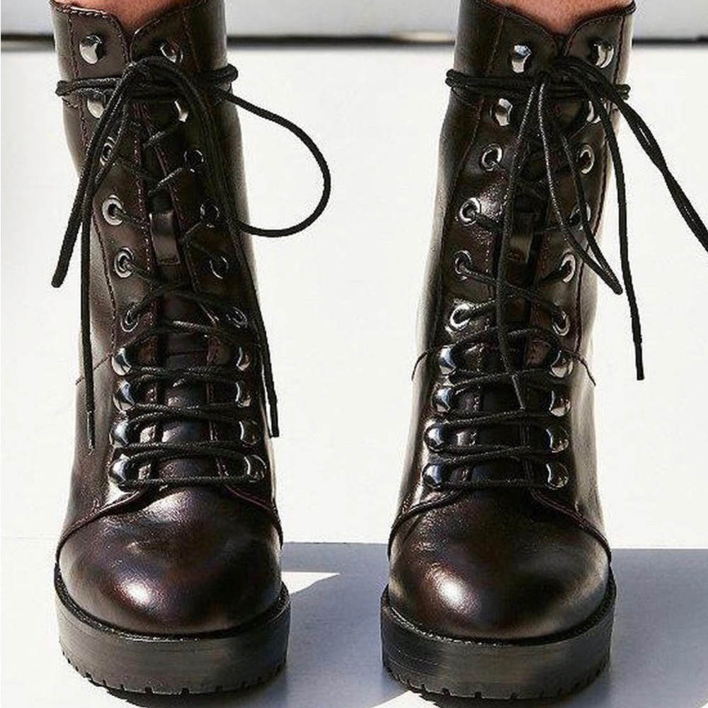 🆕 Urban Outfitters HOT Black Burgundy Leather Lace-Up Heeled Booties Sz 10